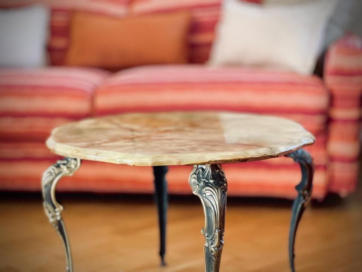 Charming Peaceful Haven In The Golden Square, Air-conditioned *