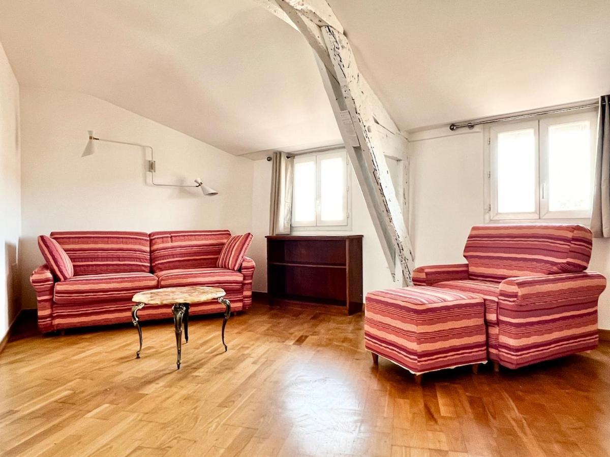 Charming Peaceful Haven In The Golden Square, Air-conditioned *